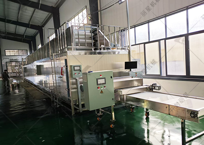 麗星紅薯粉條機生產線落地貴州，開始進行試機