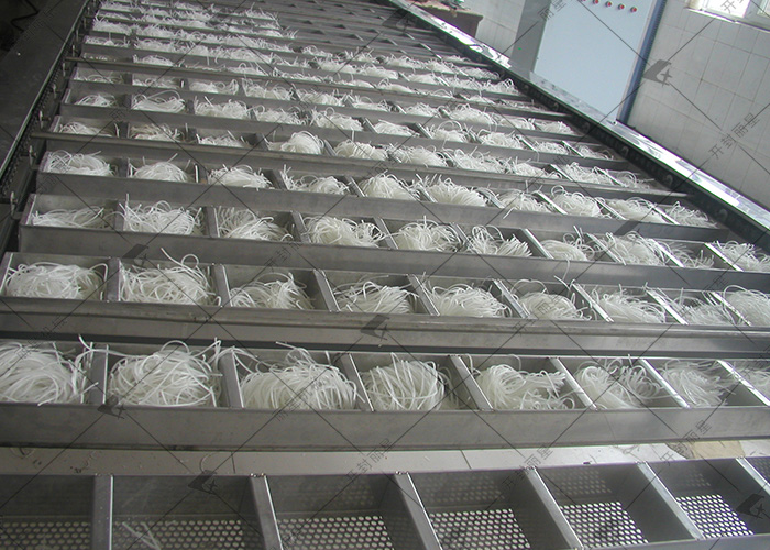 方便食品企業(yè)如何實現(xiàn)粉絲粉餅的標準化烘干？